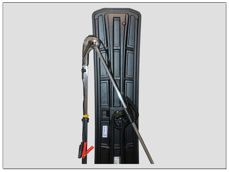 LED Leuchte MAKSMASTER L133 mit Stativ