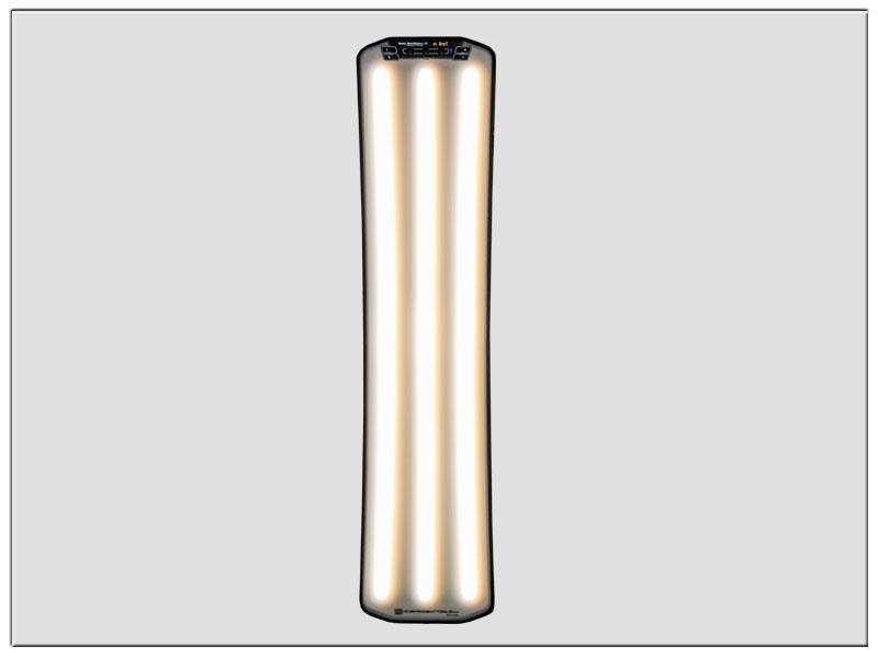 LED Leuchte MAKSMASTER L133 mit Stativ